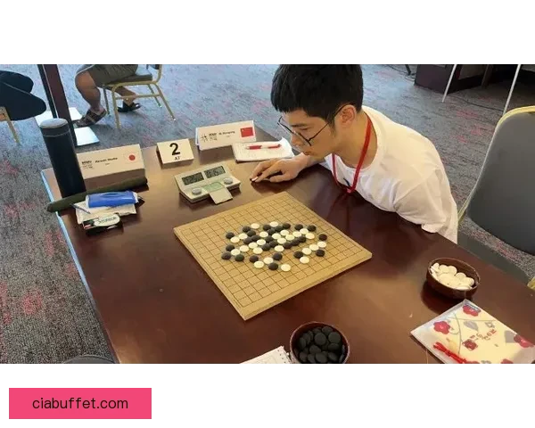 最后一轮比赛力挫越南名将 我国吴兰香象棋摘铜牌